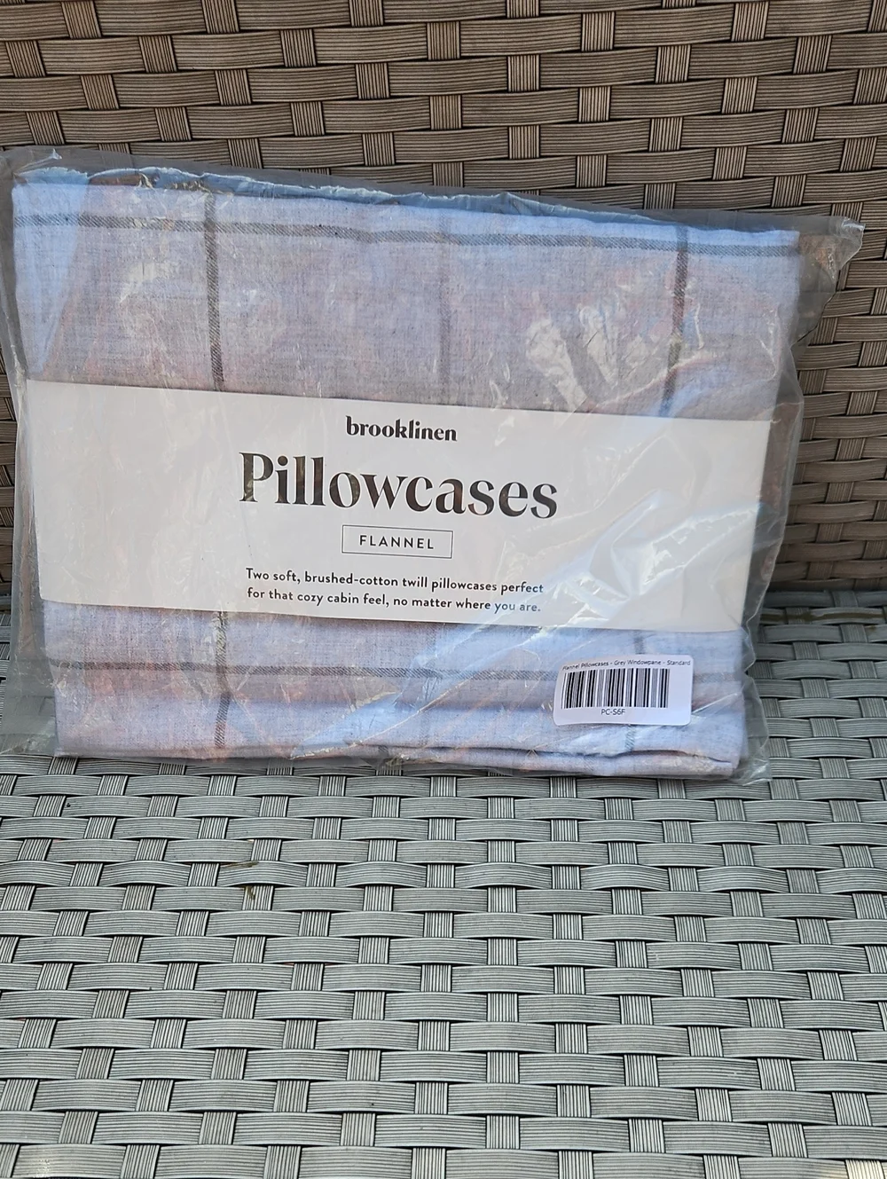 New Brooklinen  2 Flannel Pillowcases Light Grey Window Pane Pattern Standard